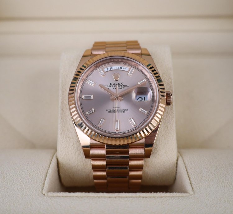 Rolex Day-date 40 40mm Everose Gold Fluted Bezel Sundust Baguette Diamond Dial Presidential 228235