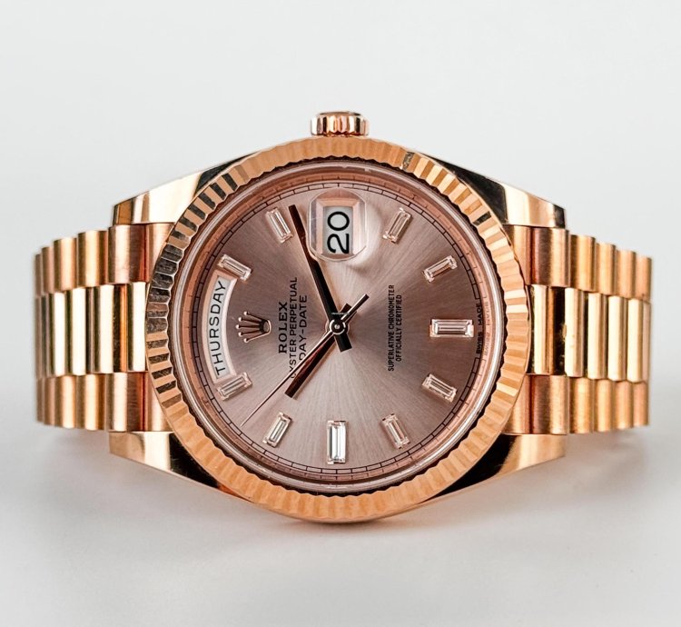 Rolex Day-date 40 40mm Everose Gold Fluted Bezel Sundust Baguette Diamond Dial Presidential 228235