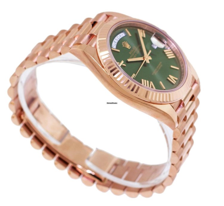 Rolex Day-date 40 40mm Everose Gold Olive Green Roman Dial 228235