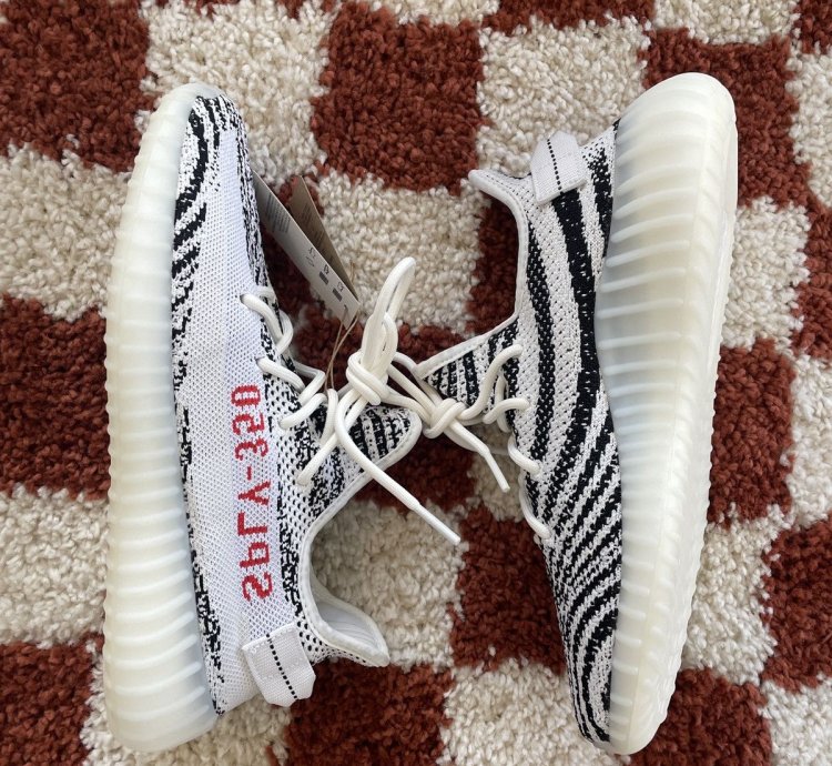 Yeezy Boost 350 V2 Zebra 2017