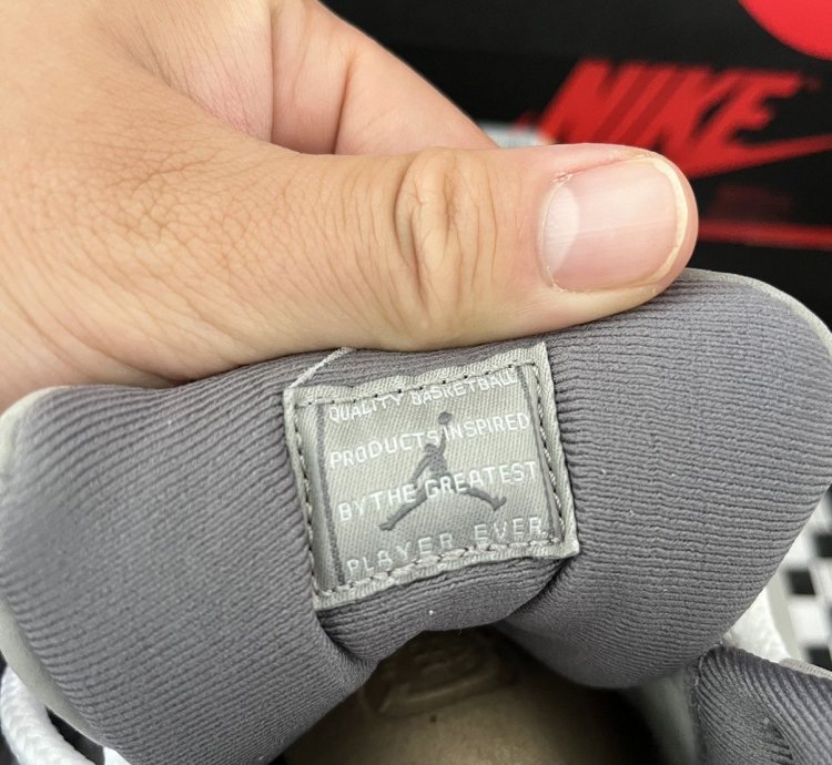 Air Jordan 11 Retro Cool Grey 2021 Ct8012-005 Size 10 5