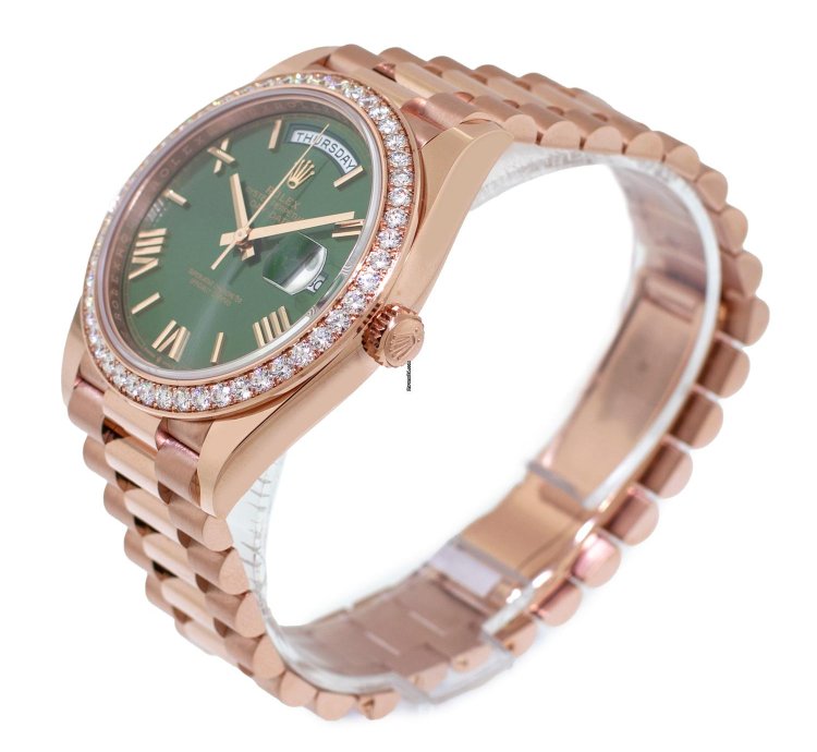 Rolex Day-date 40 40mm Everose Gold Olive Green Roman Dial Diamond Bezel 228345