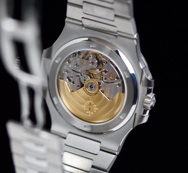 Patek Philippe Nautilus 5711 Full Set 2011