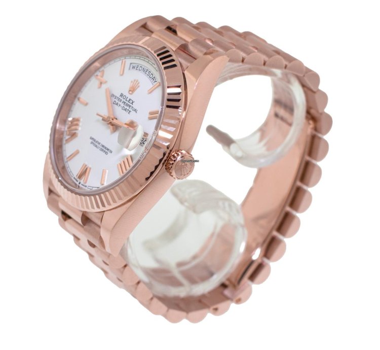 Rolex Day-date 40 40mm Everose Gold White Roman Dial Fluted Bezel 228235