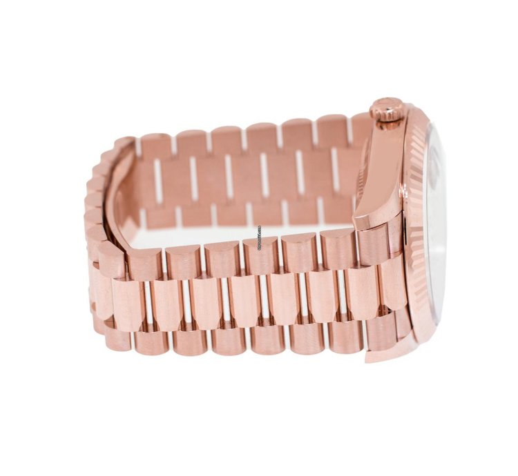 Rolex Day-date 40 40mm Everose Gold White Roman Dial Fluted Bezel 228235