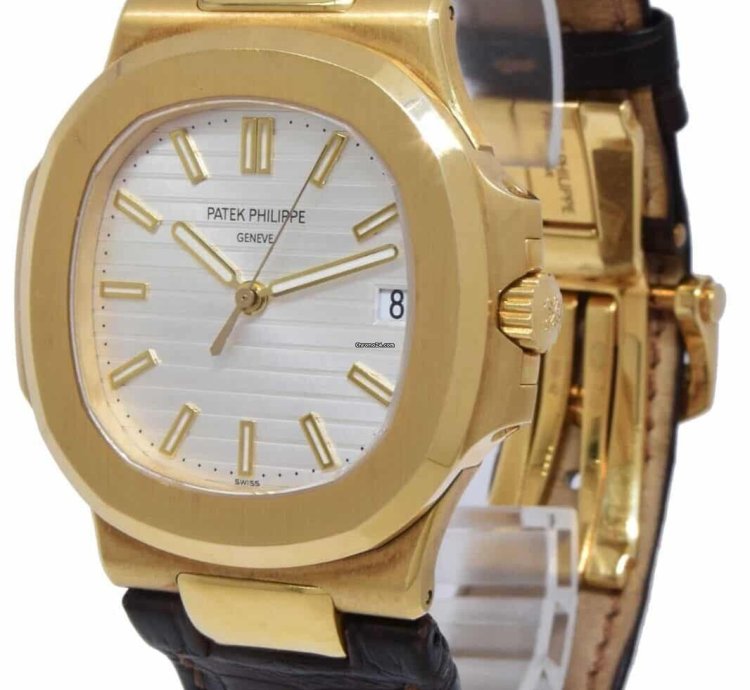 Patek Philippe Nautilus 5711 Nautilus 18k Yellow Gold Watch Box Archival Document 5711j