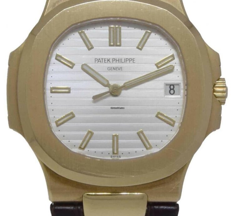 Patek Philippe Nautilus 5711 Nautilus 18k Yellow Gold Watch Box Archival Document 5711j