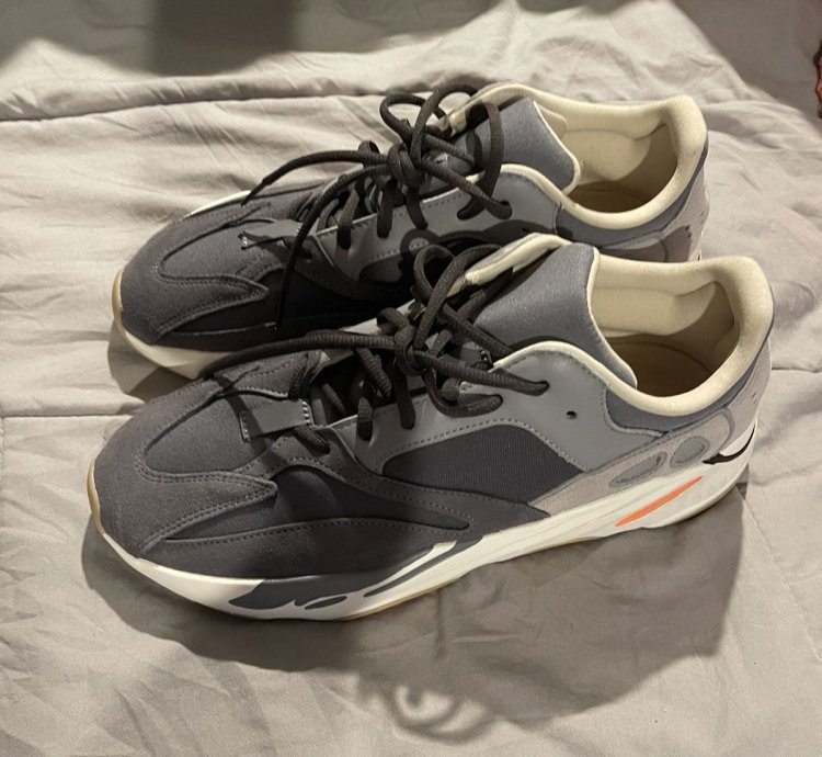 Yeezy Boost 700 Magnet 2019