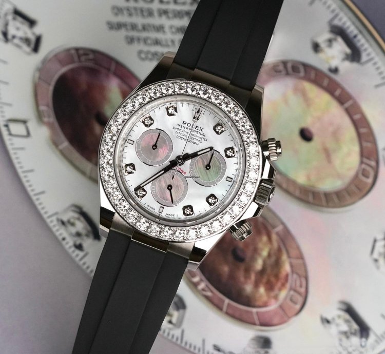 Rolex Daytona Cosmograph Daytona 40mm 126589rbr-0001 White Black Mother-of-pearl With Diamonds
