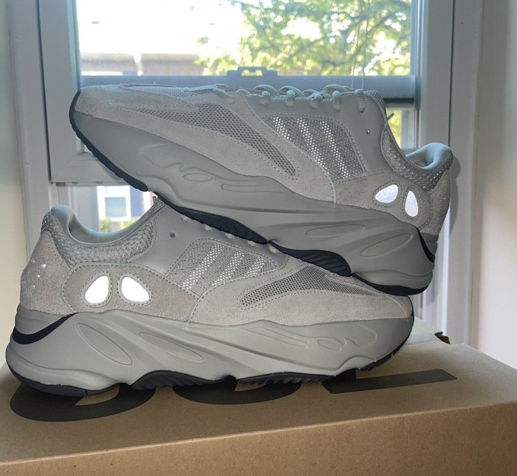 Yeezy Boost 700 Salt