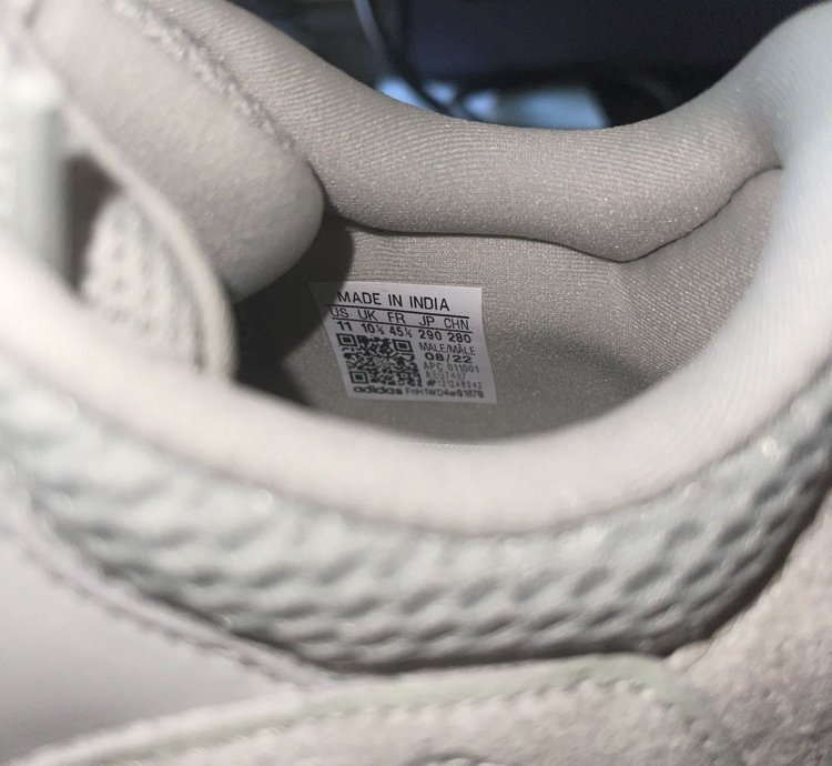 Yeezy Boost 700 Salt