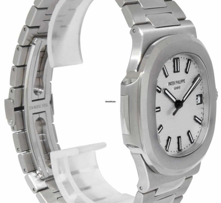 Patek Philippe Nautilus 5711 Steel Silver Dial Mens Watch 16 5711 1a