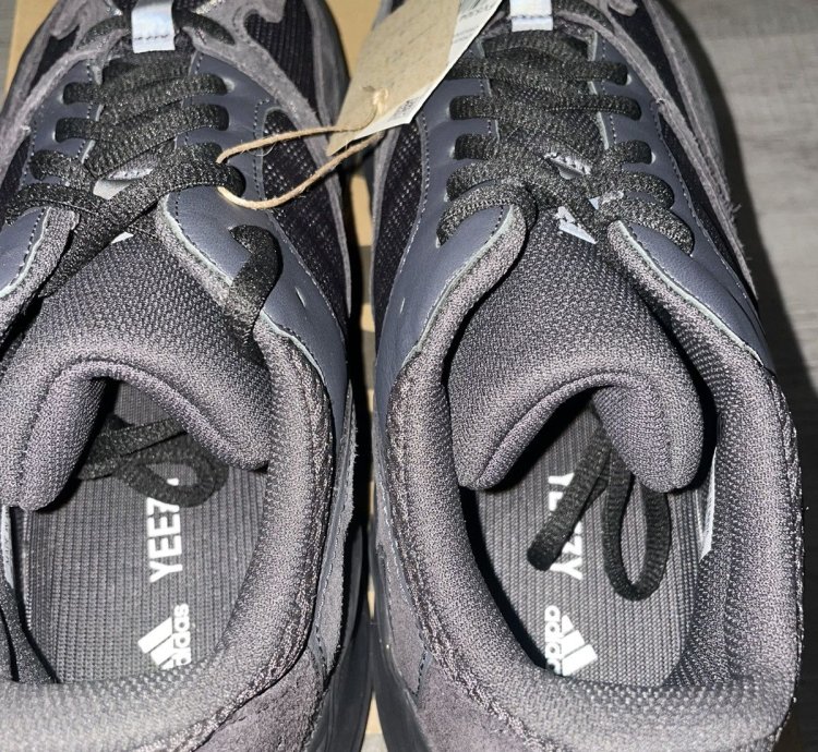 Yeezy Boost 700 Utility Black