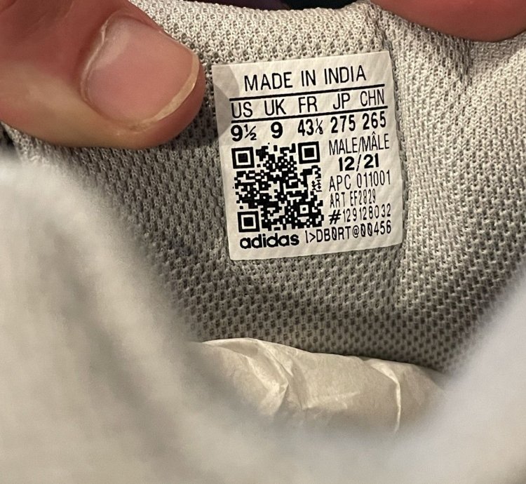 Yeezy Boost 700 V2 Static