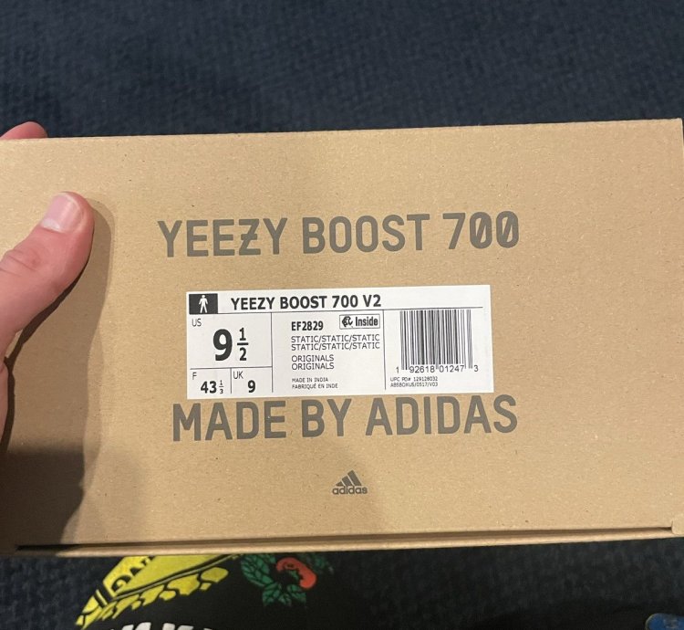 Yeezy Boost 700 V2 Static