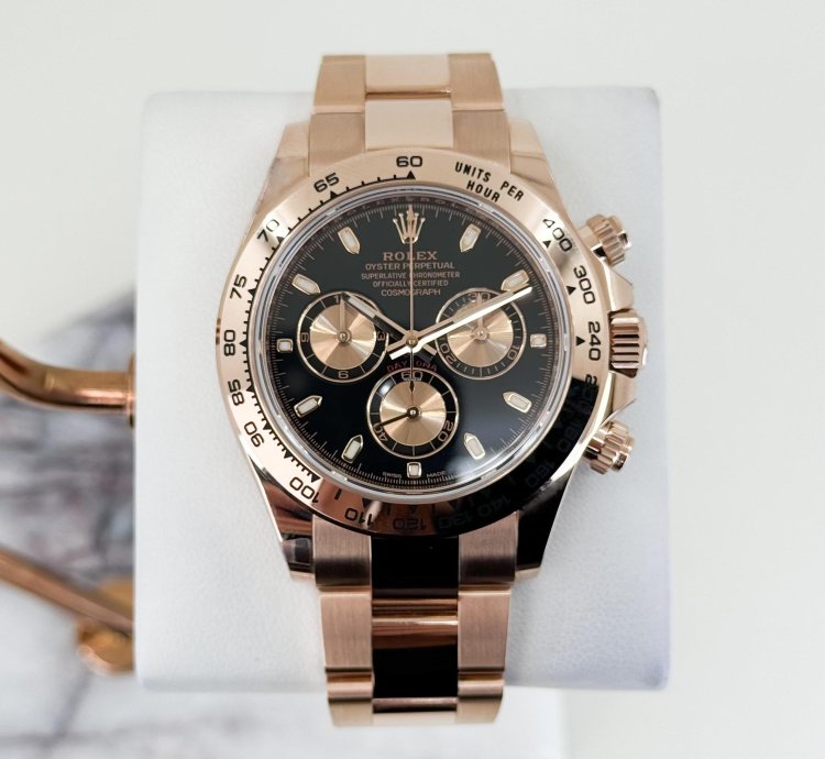 Rolex Daytona Cosmograph Daytona 40mm Everose Gold Black Index Dial 116505