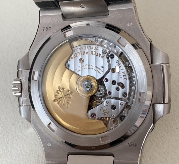 Patek Philippe Nautilus 5711g With Coat Of Arms Of Spain Royal Family Full Set 2009