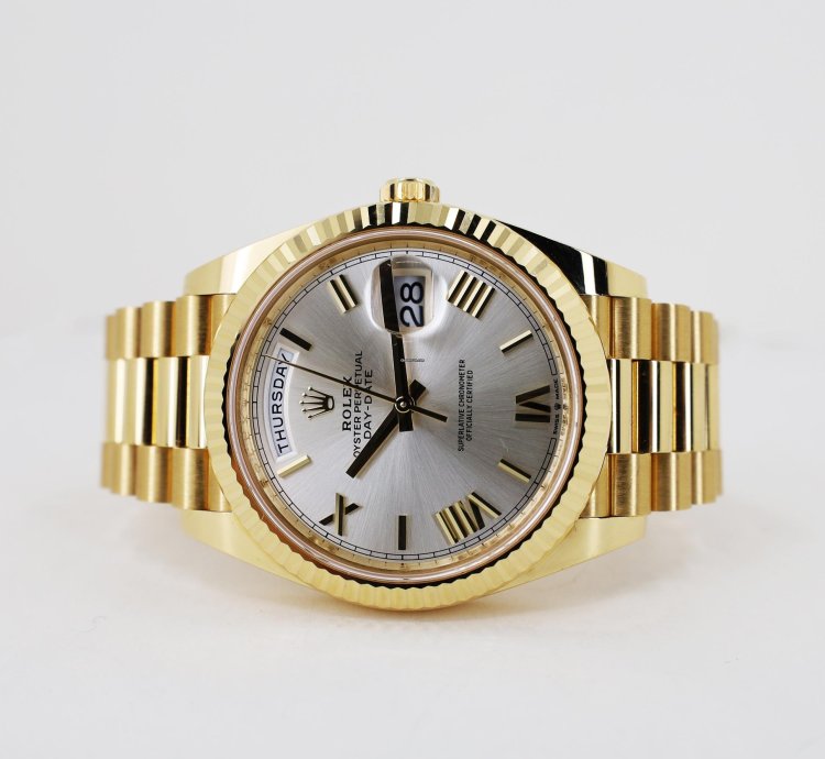 Rolex Day-date 40 40mm Fluted Bezel Yellow Gold Silver Roman Dial Presidential Band 228238