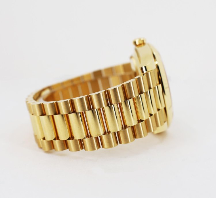 Rolex Day-date 40 40mm Fluted Bezel Yellow Gold Silver Roman Dial Presidential Band 228238