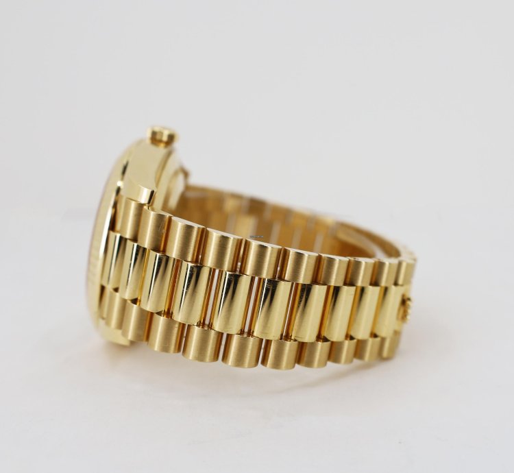 Rolex Day-date 40 40mm Fluted Bezel Yellow Gold Silver Roman Dial Presidential Band 228238
