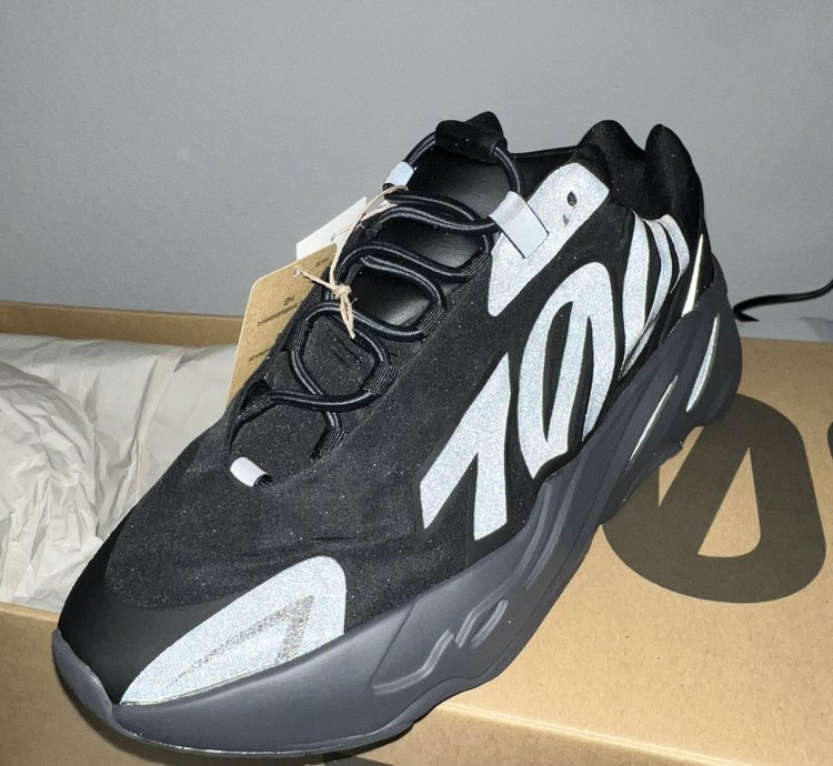 Yeezy Boost 700 V2vanta