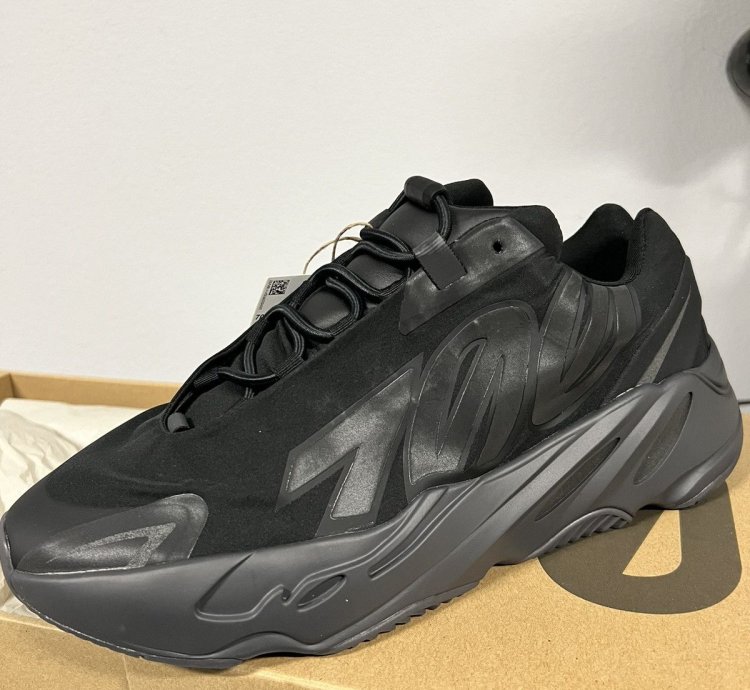 Yeezy Boost 700 V2vanta