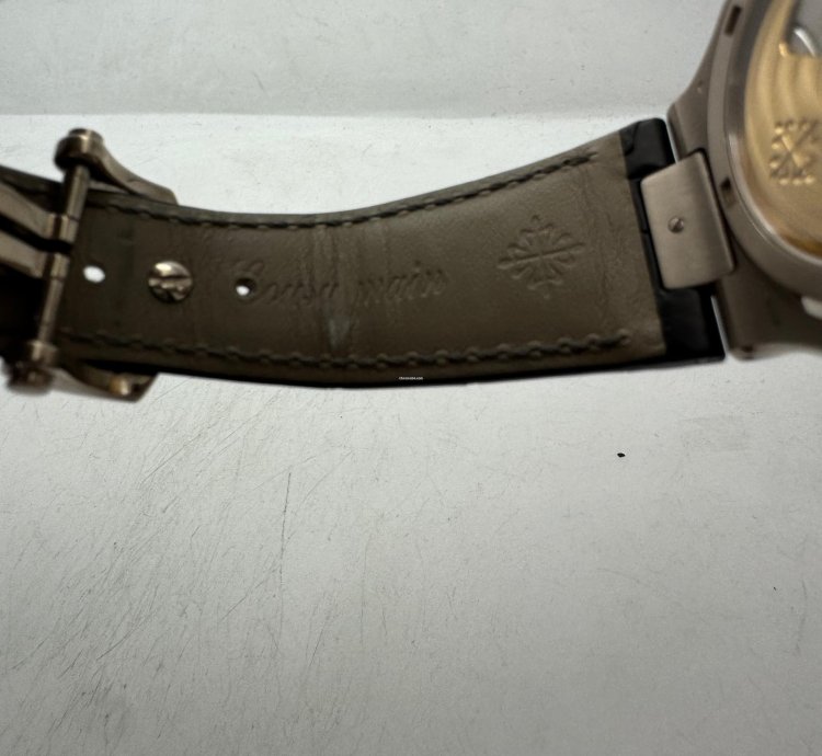 Patek Philippe Nautilus 5711g-001
