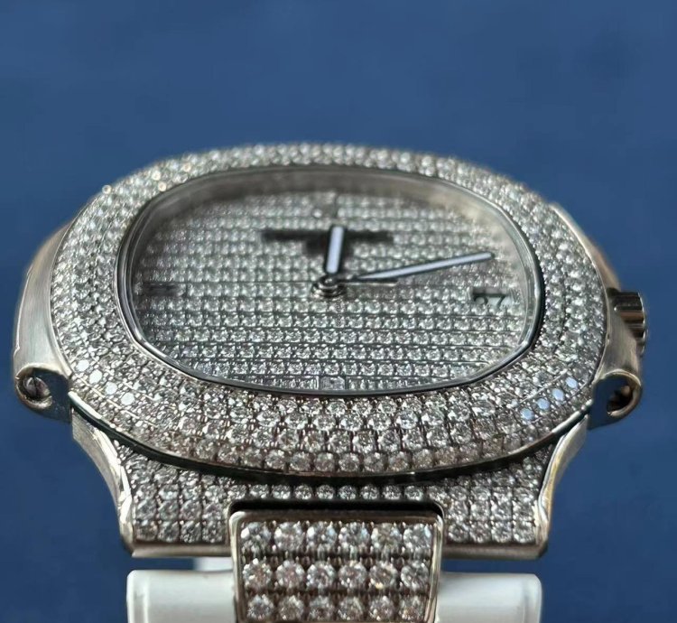 Patek Philippe Nautilus 5711g-001