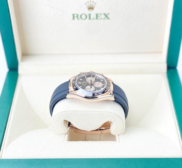 Rolex Daytona Cosmograph Daytona 40mm Everose Oysterflex Black Sundust
