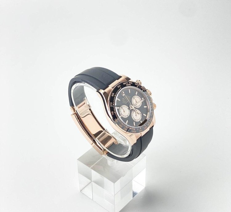 Rolex Daytona Cosmograph Daytona 40mm Everose Oysterflex Black Sundust