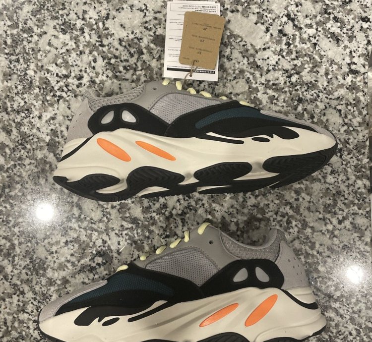Yeezy Boost 700 Wave Runner 2017