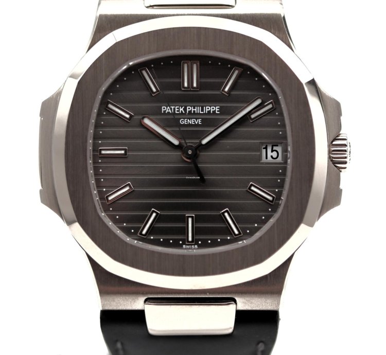 Patek Philippe Nautilus 5711g-001 White Gold Full Set 2008