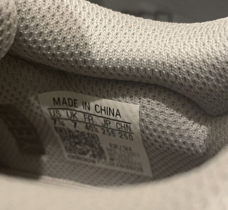 Yeezy Boost 700 Wave Runner 2017