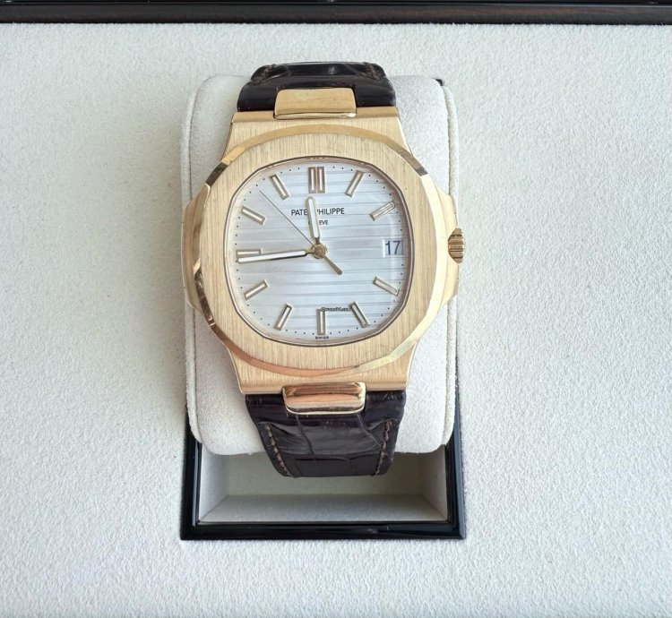 Patek Philippe Nautilus 5711j