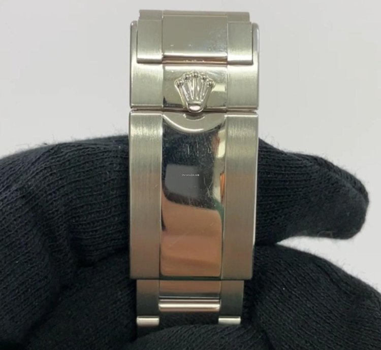 Rolex Daytona Cosmograph Daytona 40mm Platinum - Ice Blue Diamond Dial - Oyster Bracelet 116506