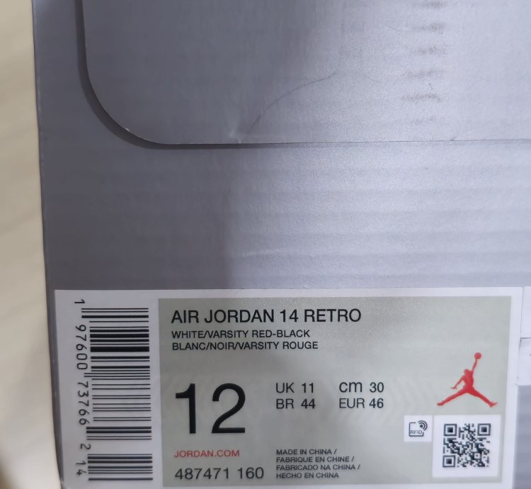 Air Jordan 14 Retro Black Toe