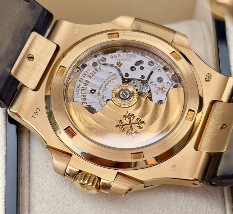 Patek Philippe Nautilus 5711j Box Papers Original Reciept