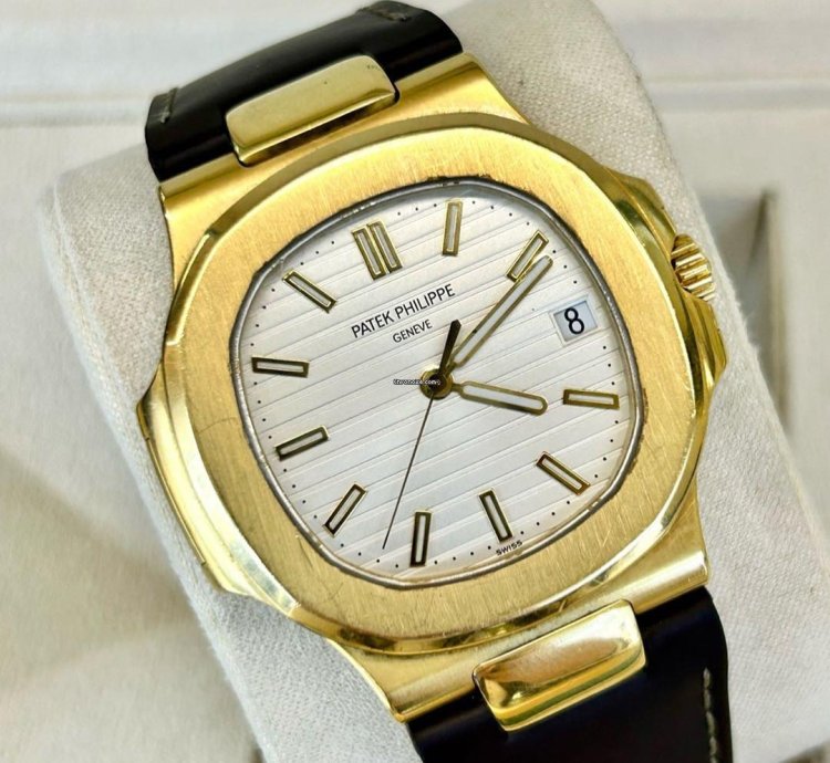 Patek Philippe Nautilus 5711j-001