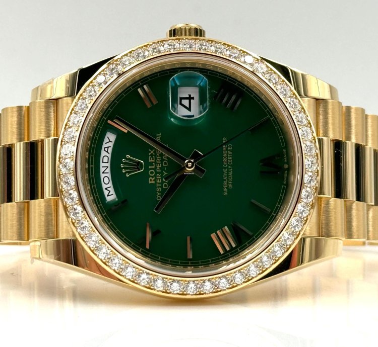 Rolex Day-date 40 40mm Green Roman Dial Diamond Bezel Yellow Gold Bracelet 228348rbr Unworn 2024