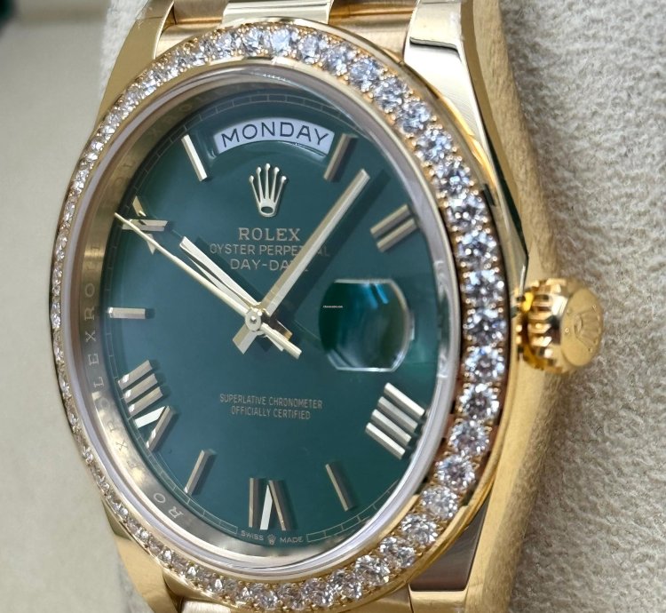 Rolex Day-date 40 40mm Green Roman Dial Diamond Bezel Yellow Gold Bracelet 228348rbr Unworn 2024