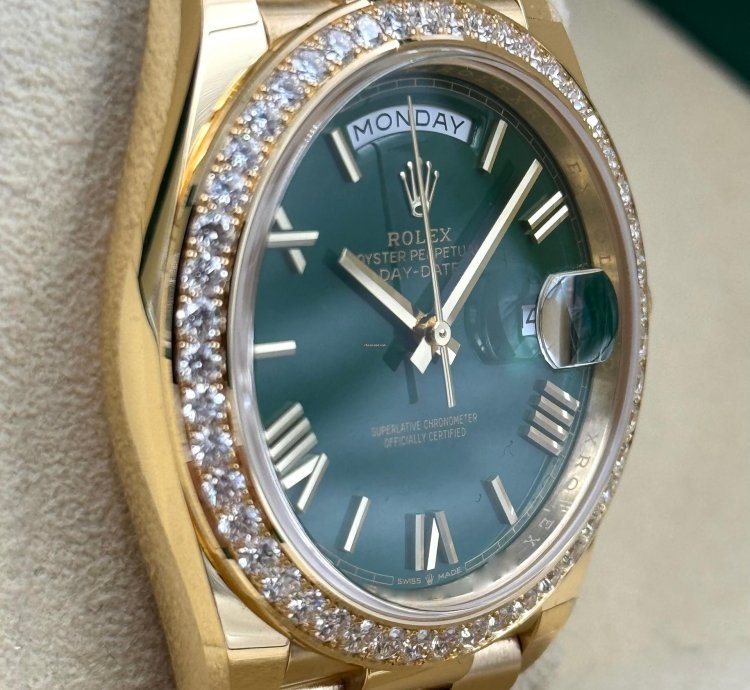 Rolex Day-date 40 40mm Green Roman Dial Diamond Bezel Yellow Gold Bracelet 228348rbr Unworn 2024