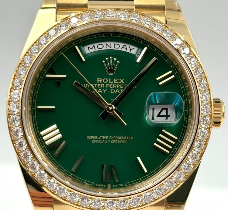 Rolex Day-date 40 40mm Green Roman Dial Diamond Bezel Yellow Gold Bracelet 228348rbr Unworn 2024