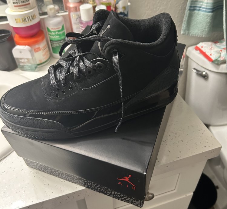 Air Jordan 3 Black Cat Sz 10
