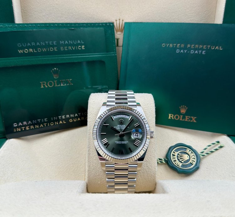Rolex Day-date 40 40mm Green Roman Dial Platinum Bracelet 228236 Unworn 2024