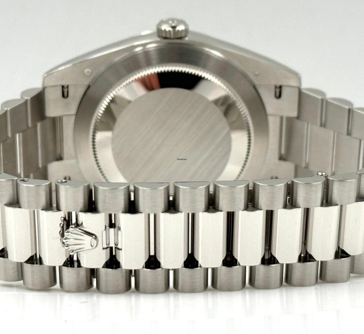 Rolex Day-date 40 40mm Green Roman Dial Platinum Bracelet 228236 Unworn 2024