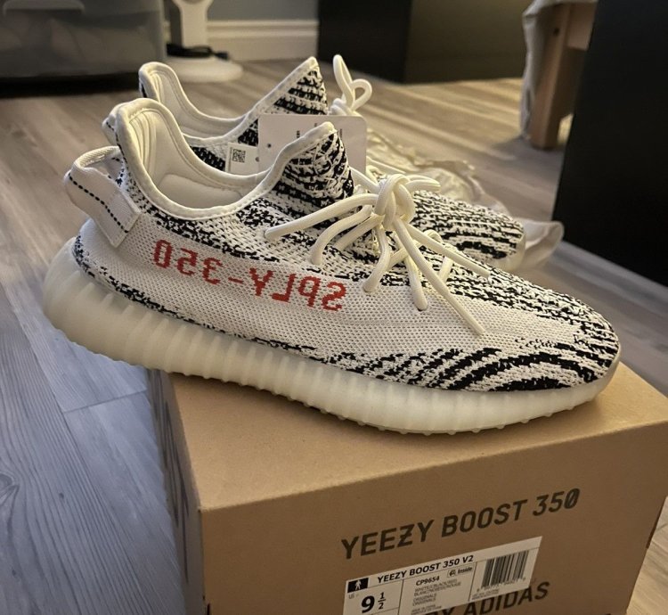 Yeezy V2 350 Boost Zebra