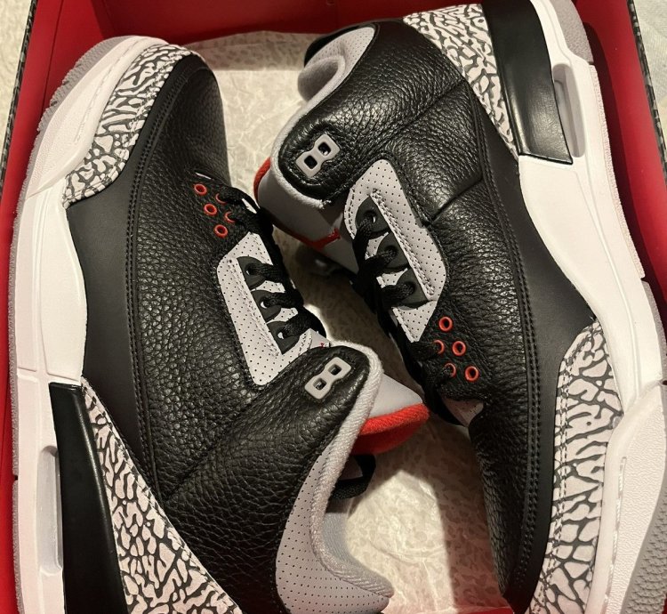 Air Jordan 3 Black Cement 2018 Size 11 5