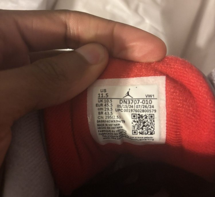 Air Jordan 3 Black Cement 2024