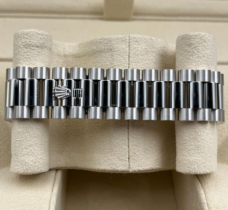 Rolex Day-date 40 40mm Ice Blue Roman Dial Platinum Bracelet 228236 Unworn 2024