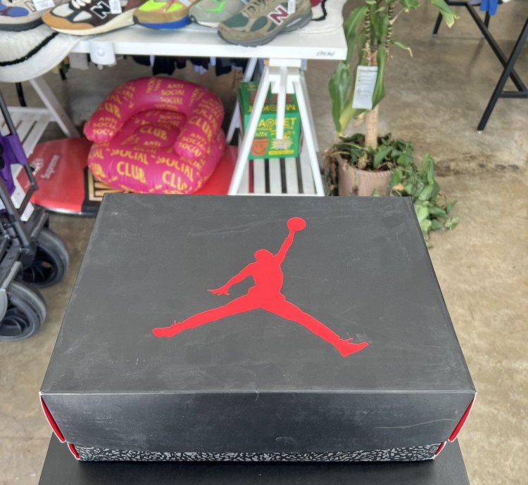 Air Jordan 3 Knicks Sz 11 2019